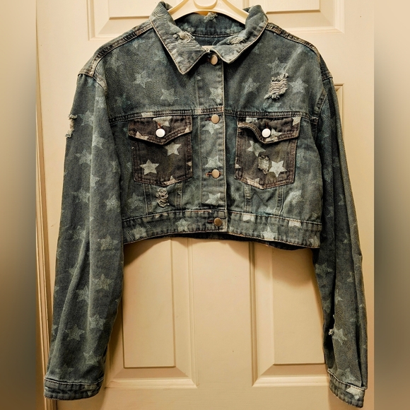 POL Stars Denim Button Distressed Crop Denim Jacket. - Picture 2 of 13